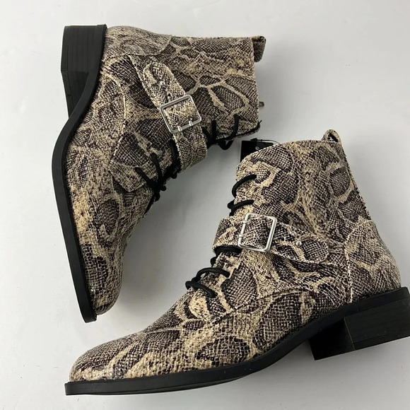 Express Cross Strap Snakeskin Print Lace Up Side Zip Combat Boots Size 8 NWT - Picture 10 of 16